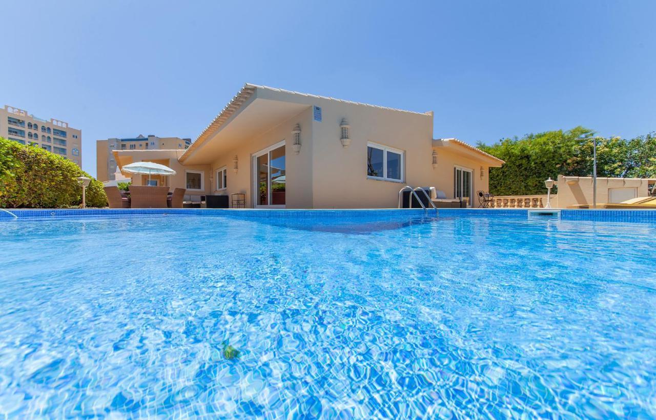 N - Astonishing Bay View Guesthouse Lagos Ngoại thất bức ảnh