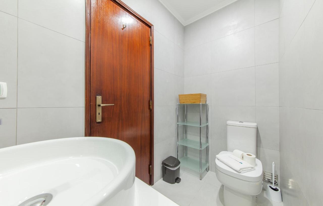 N - Astonishing Bay View Guesthouse Lagos Ngoại thất bức ảnh